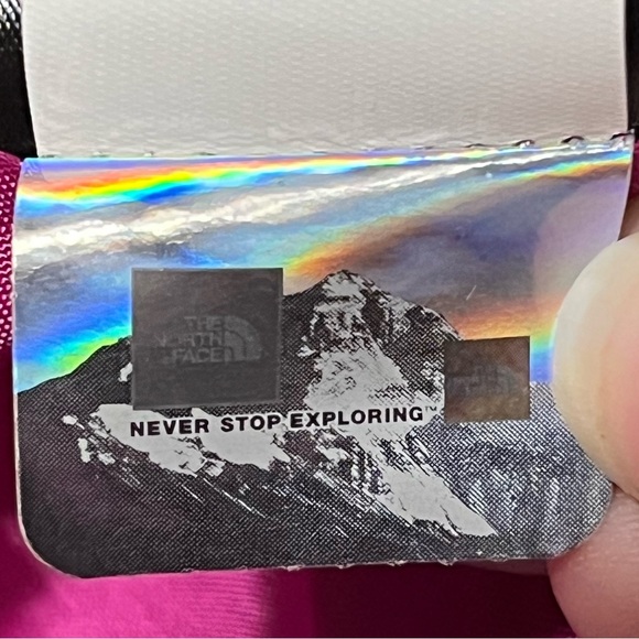 The North Face Women's Resolve 2 Jacket - Fuchsia Pink - Size Large - Picture 13 of 13